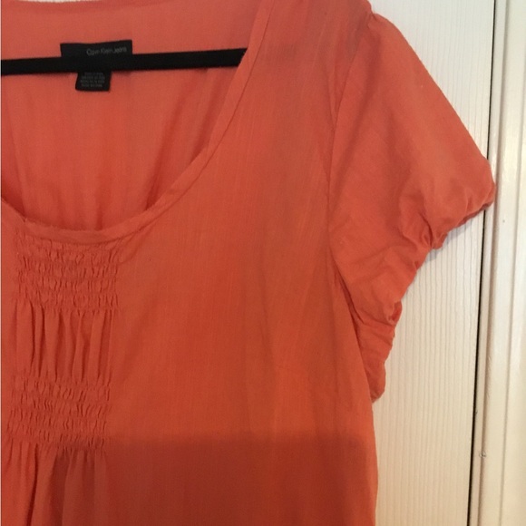 Calvin Kline Jeans Peach Short Sleeve Top- Size-XL - Picture 3 of 16